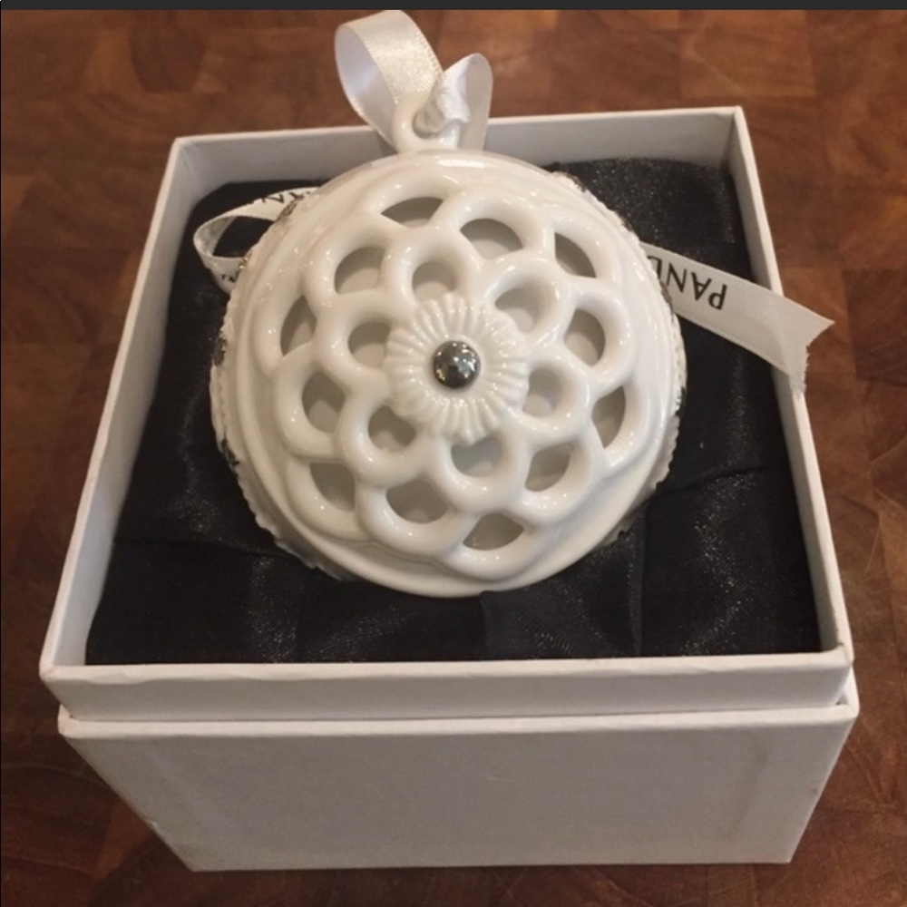 Full case of 36 Pandora 2011 ornaments.